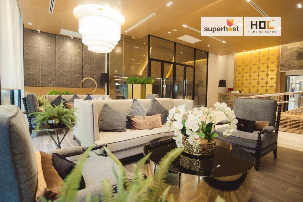 Cozy Luxury Condo @ The Astra Chiang Mai Bagian luar foto