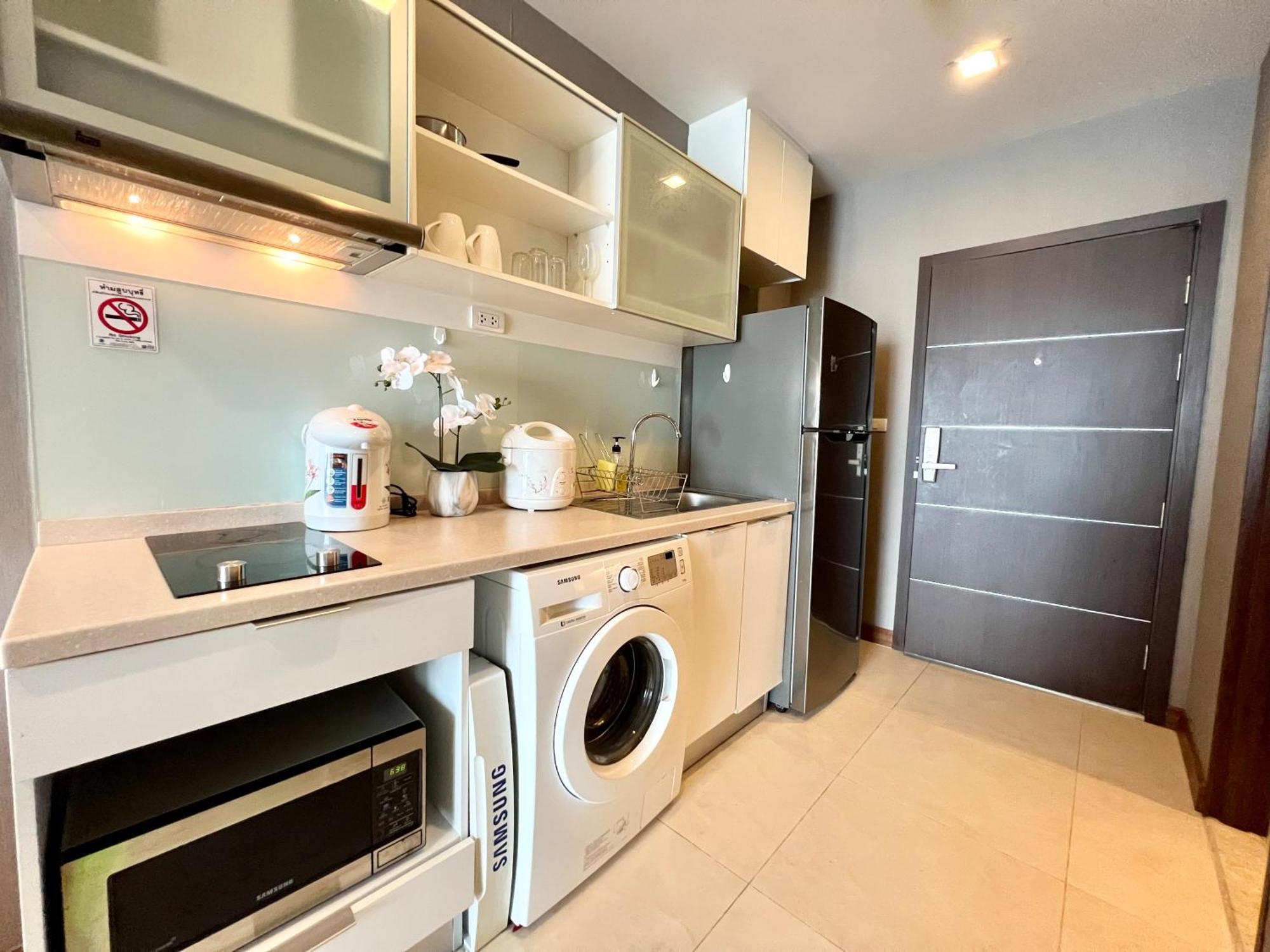 Cozy Luxury Condo @ The Astra Chiang Mai Bagian luar foto